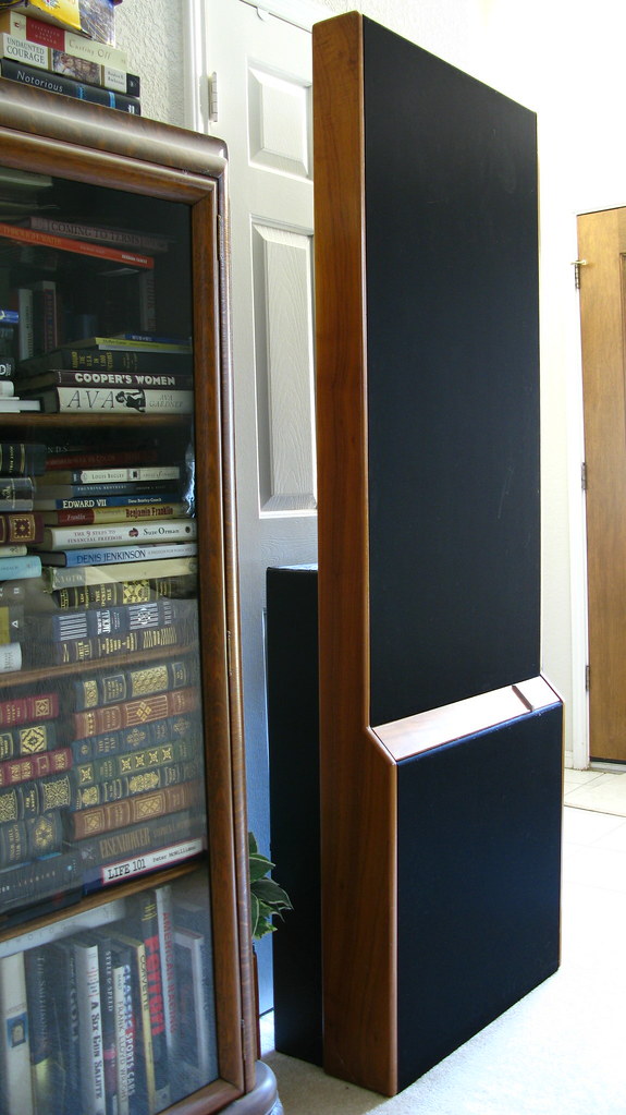 MartinLogan Monolith Speaker 1983 Model (5)
